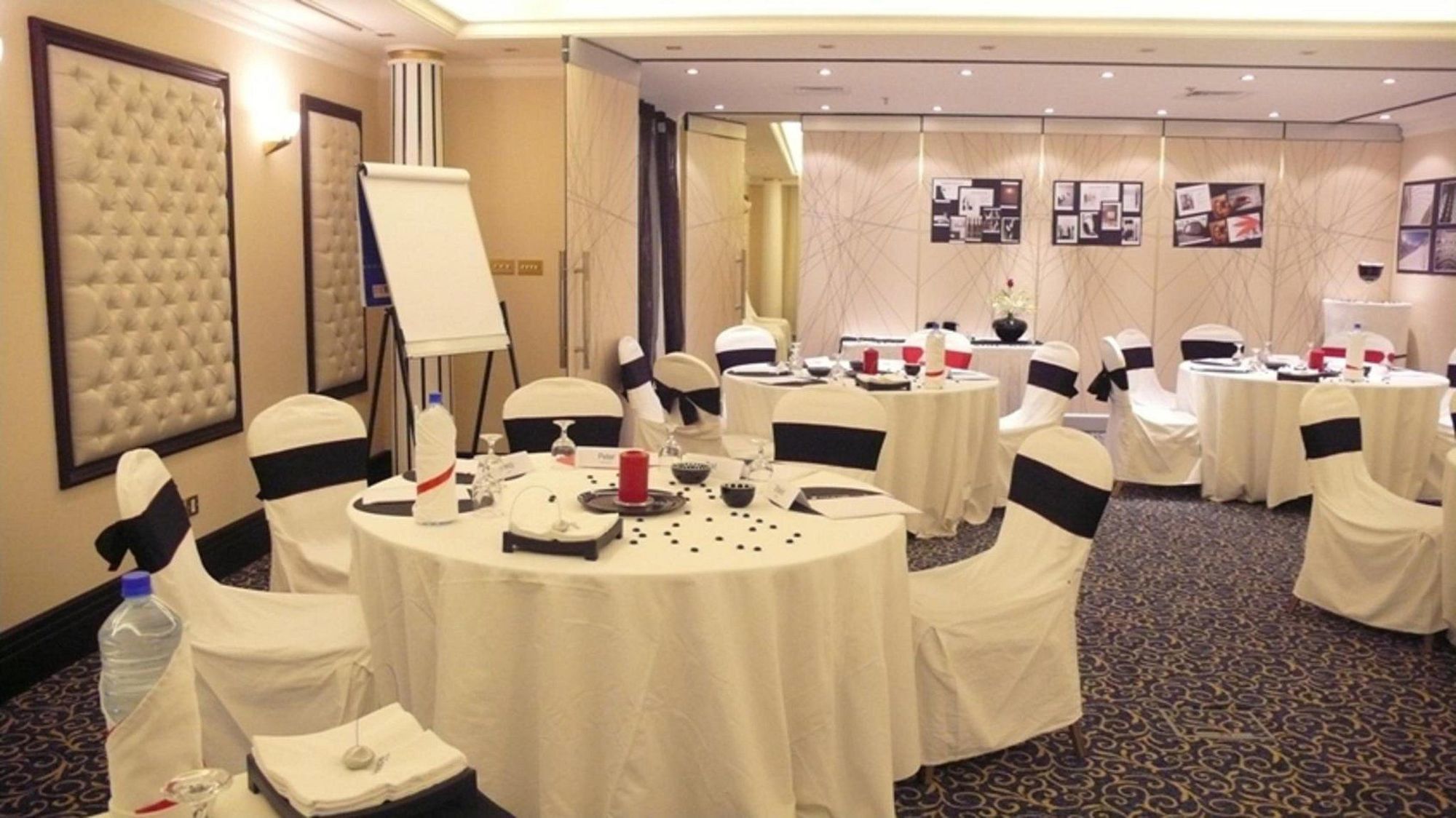 Le Royal Hotel Κουβέιτ Εστιατόριο φωτογραφία
